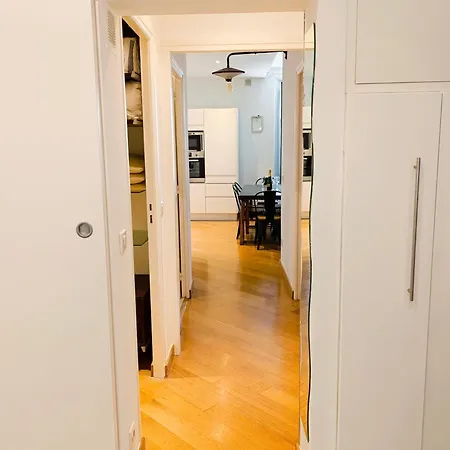 Apartment Design 100sqm Close To Palais And Restaurants Cannes